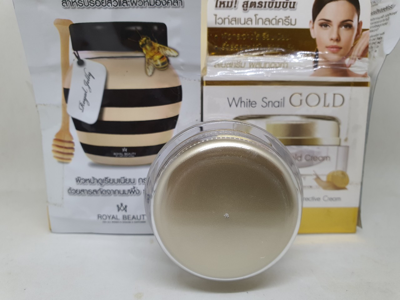 [Hcm]Kem White Snail Gold Cream Dưỡng Trắng Và Tái Tạo Da Hàng Chính Hãng Thái Lan 15 Gam