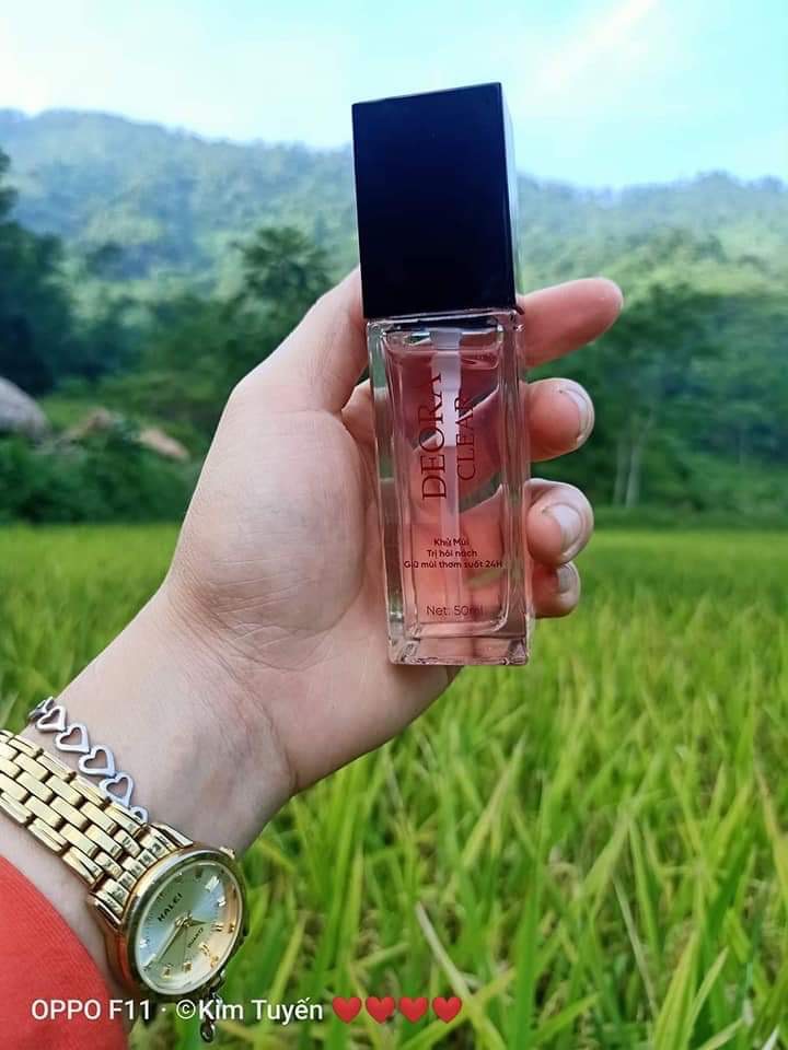 Xịt khử mùi hôi nách DEORA CLEAR
