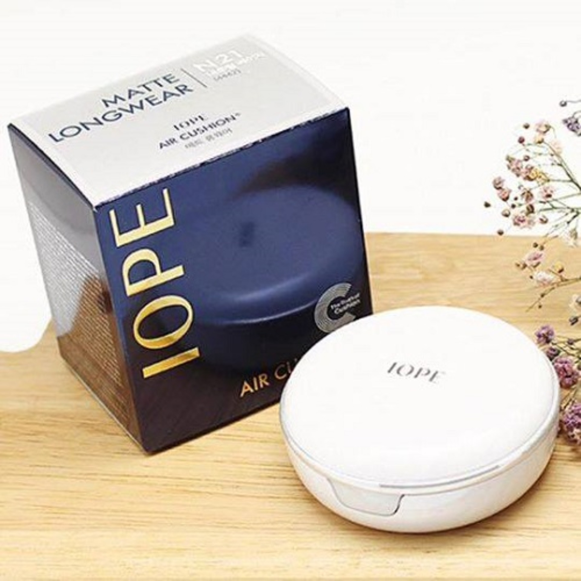 Phấn Nước Lì - Kiềm Dầu - Lâu Trôi Iope Air Cushion Matte Long Wear Hàn Quốc 15G X 2