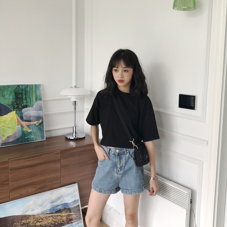 [HCM]Áo thun form rộng tay ngắn croptop màu đen / trắng / tím / hồng tím