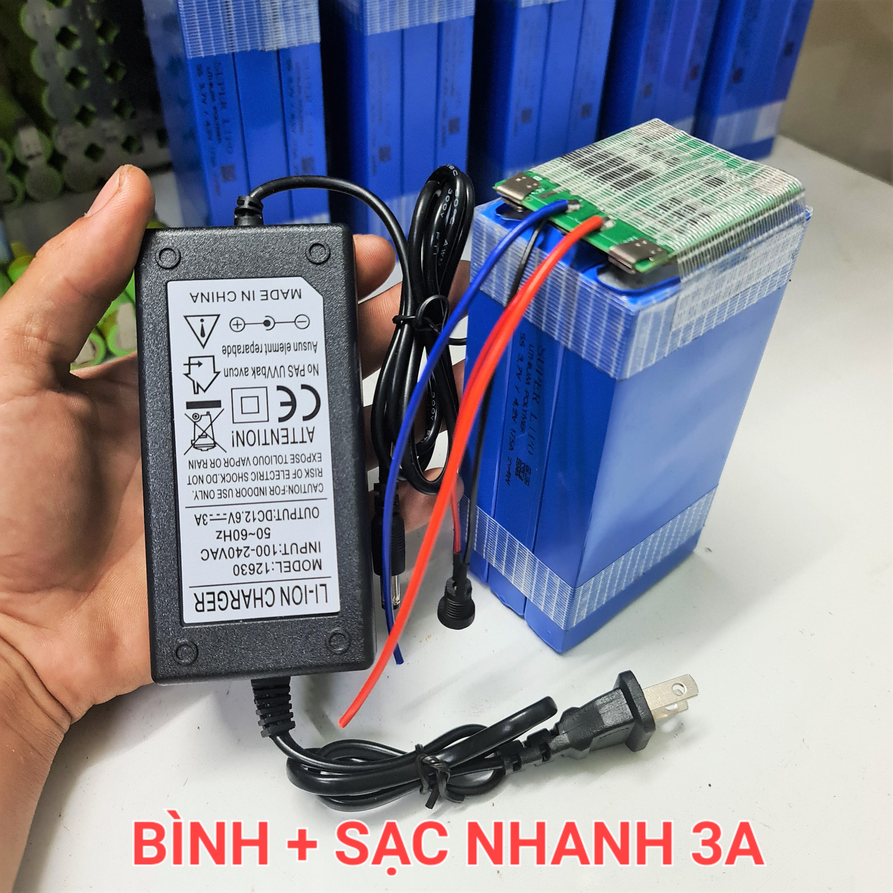 Bình pin Lithium 12V 15AH. Dòng xả cao 65A Max Đóng từ 3 cell Super Lipo (Lithium Polymer) + Mạch 3S