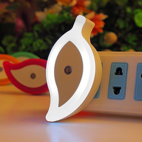 Đèn Ngủ LED Hình Trái Tim Cảm Biến Ánh Sáng Tự Động Tắt Mở Thông Minh - Bóng Đèn Ngủ Đèn Ngủ Cảm Biến Đèn Led Trang Trí Decor Phòng Ngủ Phích Cắm Dẹt Tiện Lợi