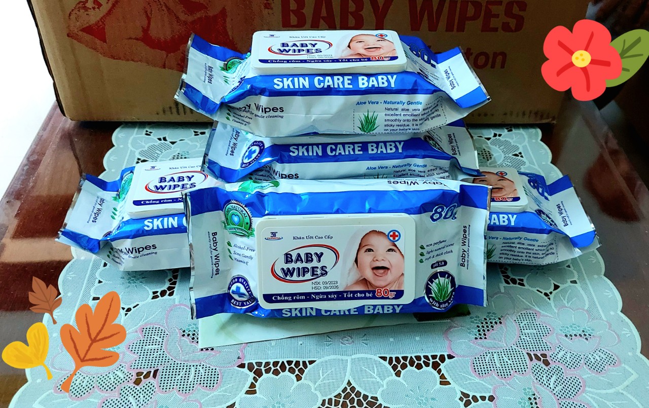 (Combo 10 Gói) Khăn giấy ướt cao cấp Baby Wipes 80gr Giá sỉ Vải dày Mềm mịn Không xơ Không mùi Thấm hút tốt Không Cồn Dùng được cho bé Hàng chuẩn Giá Gốc.