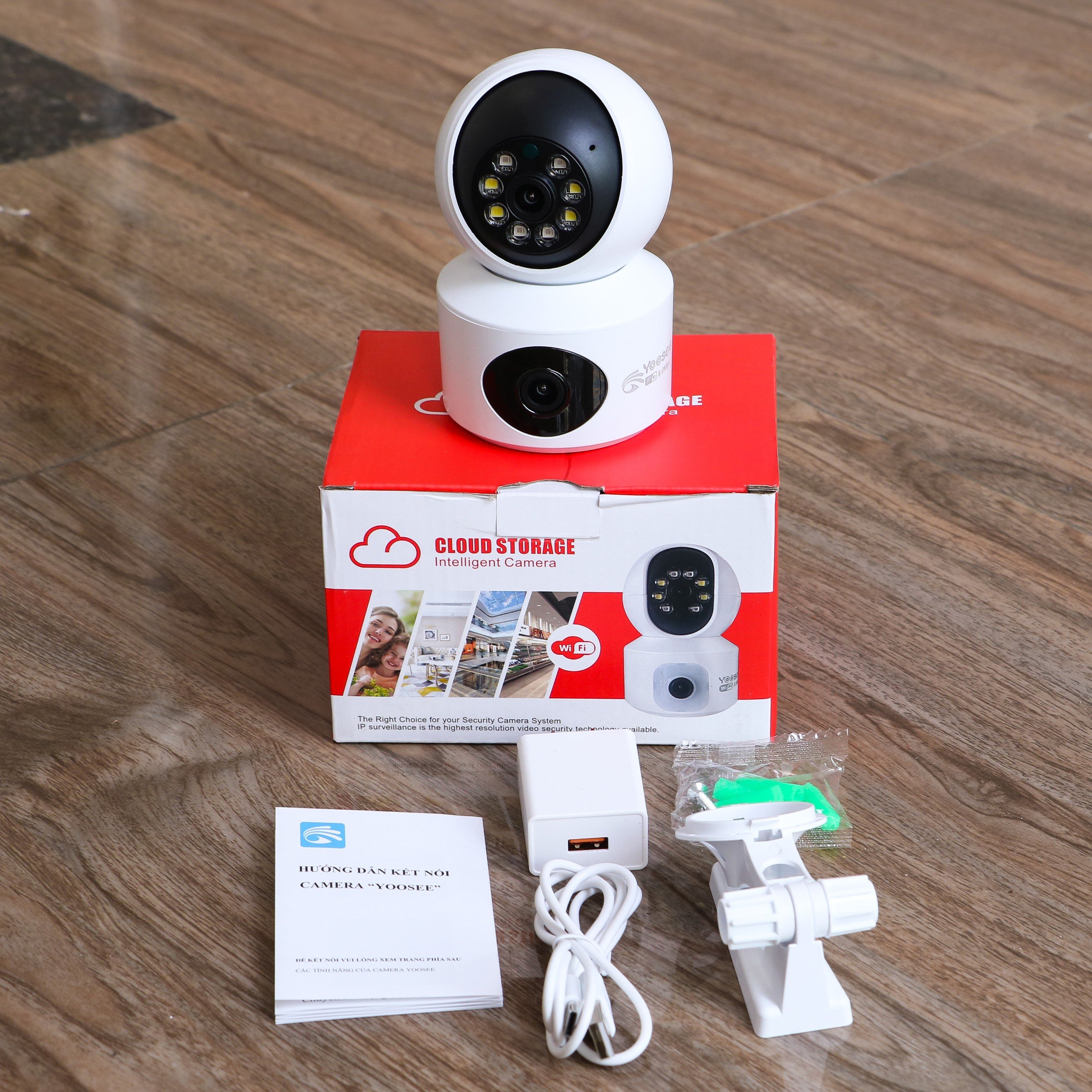 Camera IP Yoosee 2 MẮT XEM 2 MÀN HÌNH cùng lúc T2T-40L xoay 360 độxem đêm có màu CHẤT LIỆU CHỐNG NƯỚ