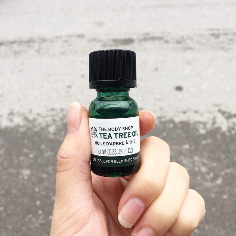 Tinh Dầu Trị Mụn The Body Shop Tea Tree Oil