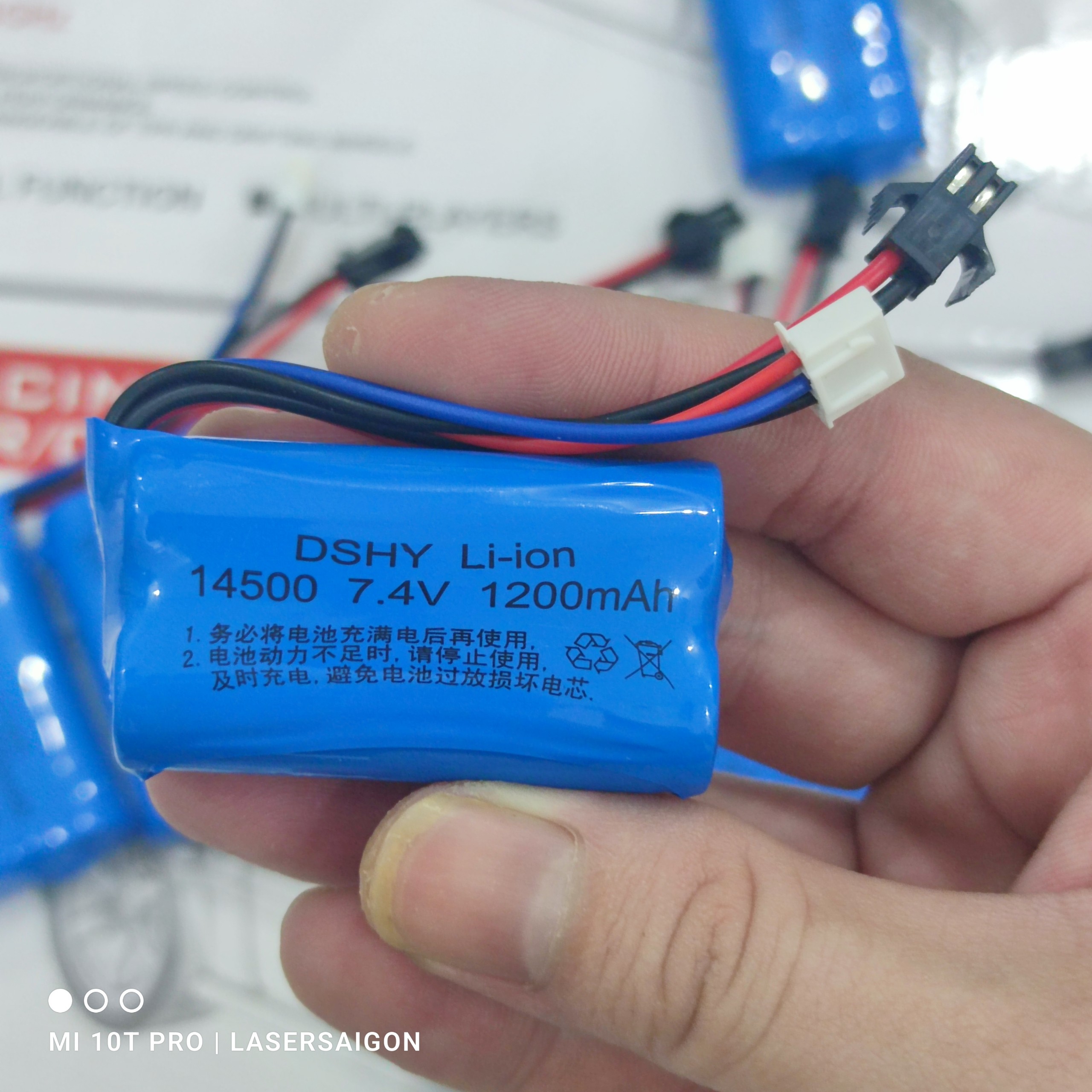 Pin sạc xe điều khiển li-ion 1200mah 7.4v jack SM size 14500 pin 18650