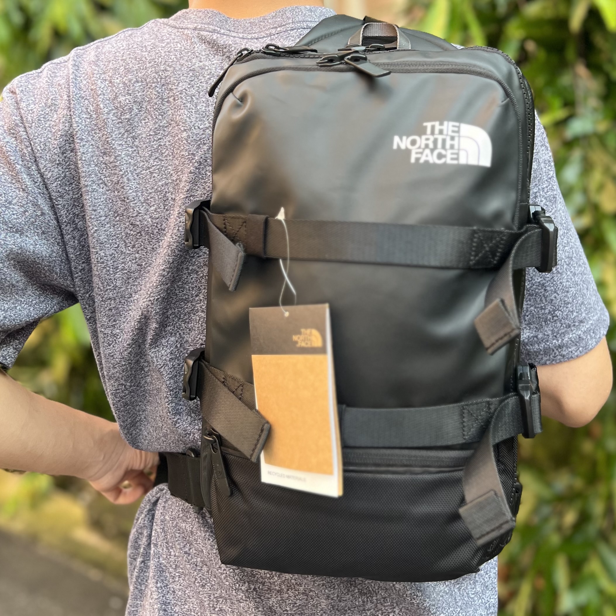Balo Đeo Chéo 1 Quai THE NORTH FACE COMMUTER PACK ALT CARRY Chống Thấm Nước Nước Đựng Ipad