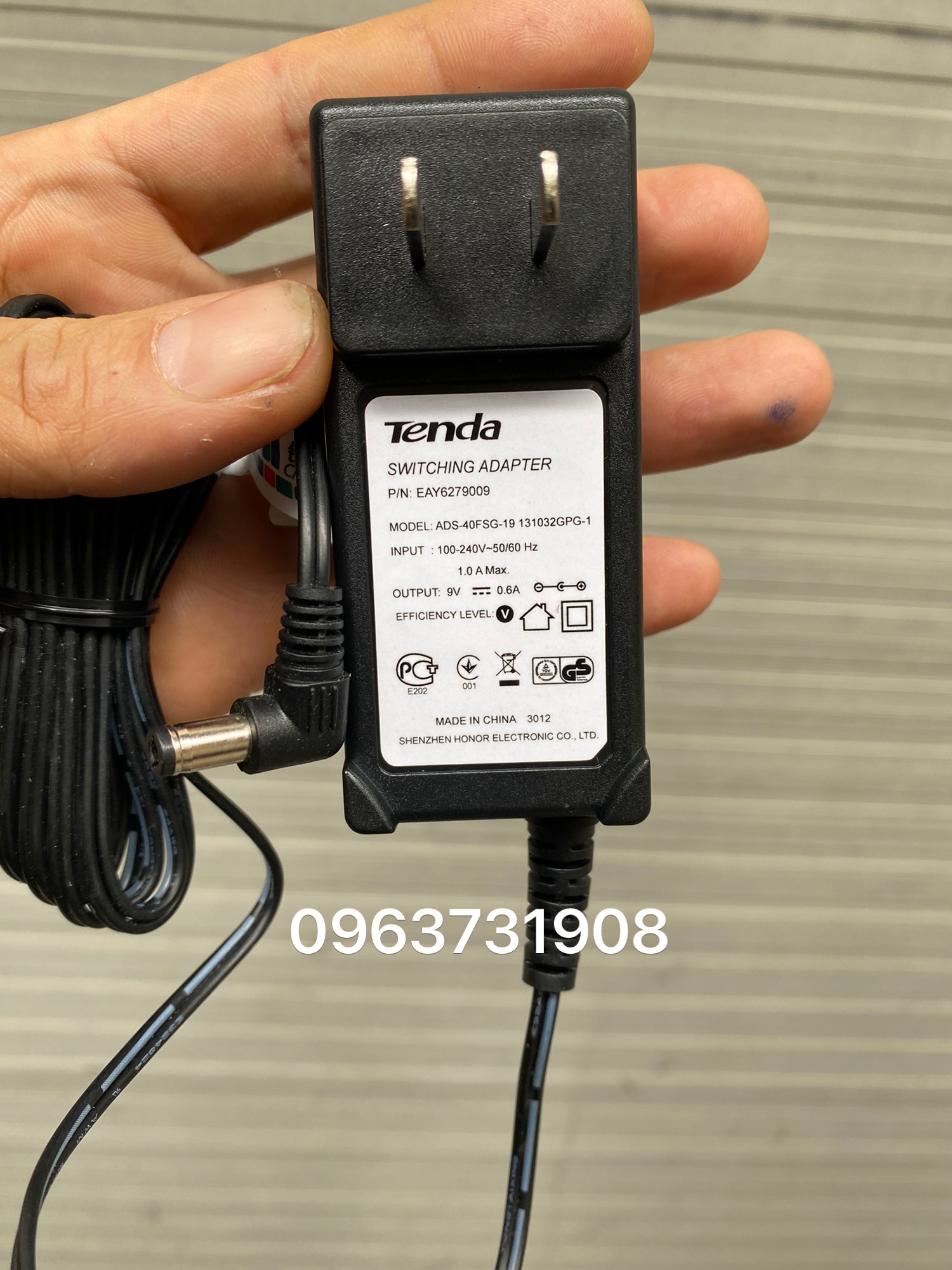 Adapter nguồn bộ phát wifi Tenda 9V 0.6A