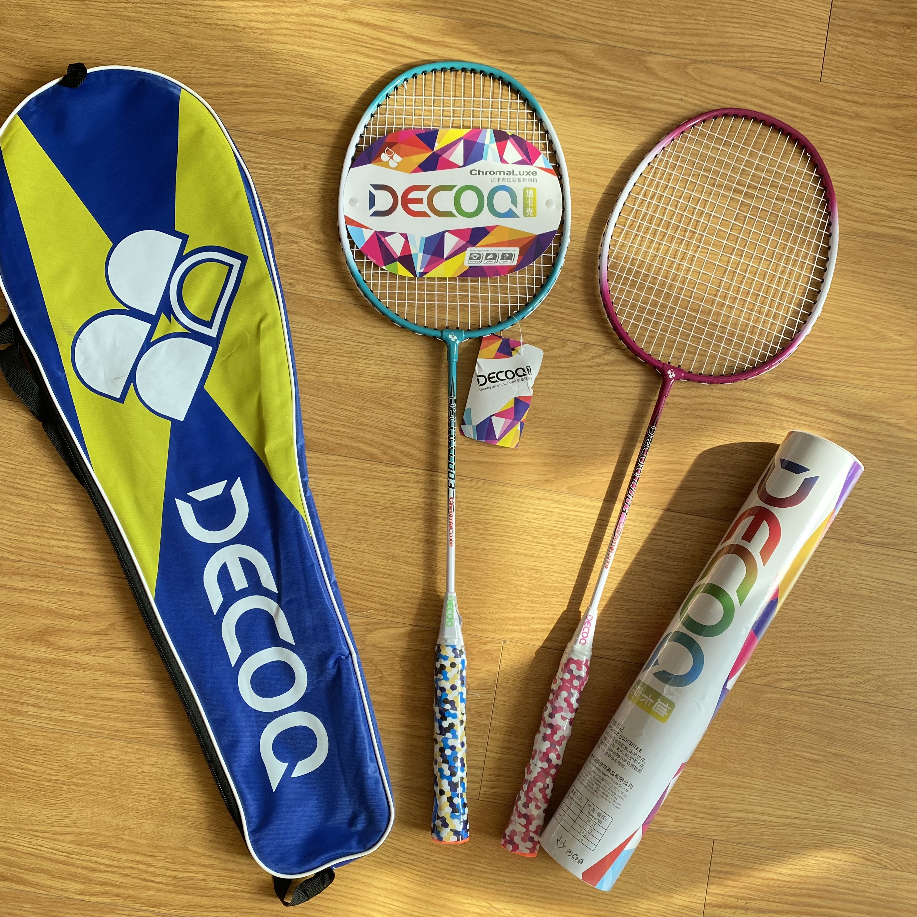 Bộ vợt cầu lông chính hãng (2 vợt +12 trái cầu) DECOO AT-3005 cặp vợt cầu lông tốt nhẹ dây căng trợ