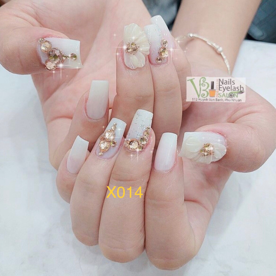 Móng tay giả- nail thiết kế