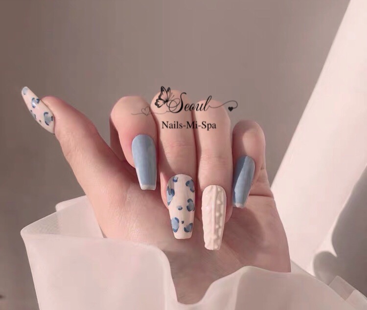 Nail box móng úp sẵn