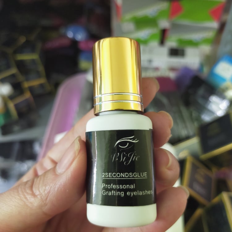 Keo nối mi đen không cay Nhật Bản lọ 5ml