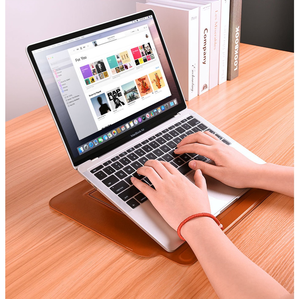 WIWU Bao Da Siêu Mỏng WIWU kèm giá đỡ Skin pro Slim Stand 13.3 Inch Dành Cho Macbook Air Macbook Pro