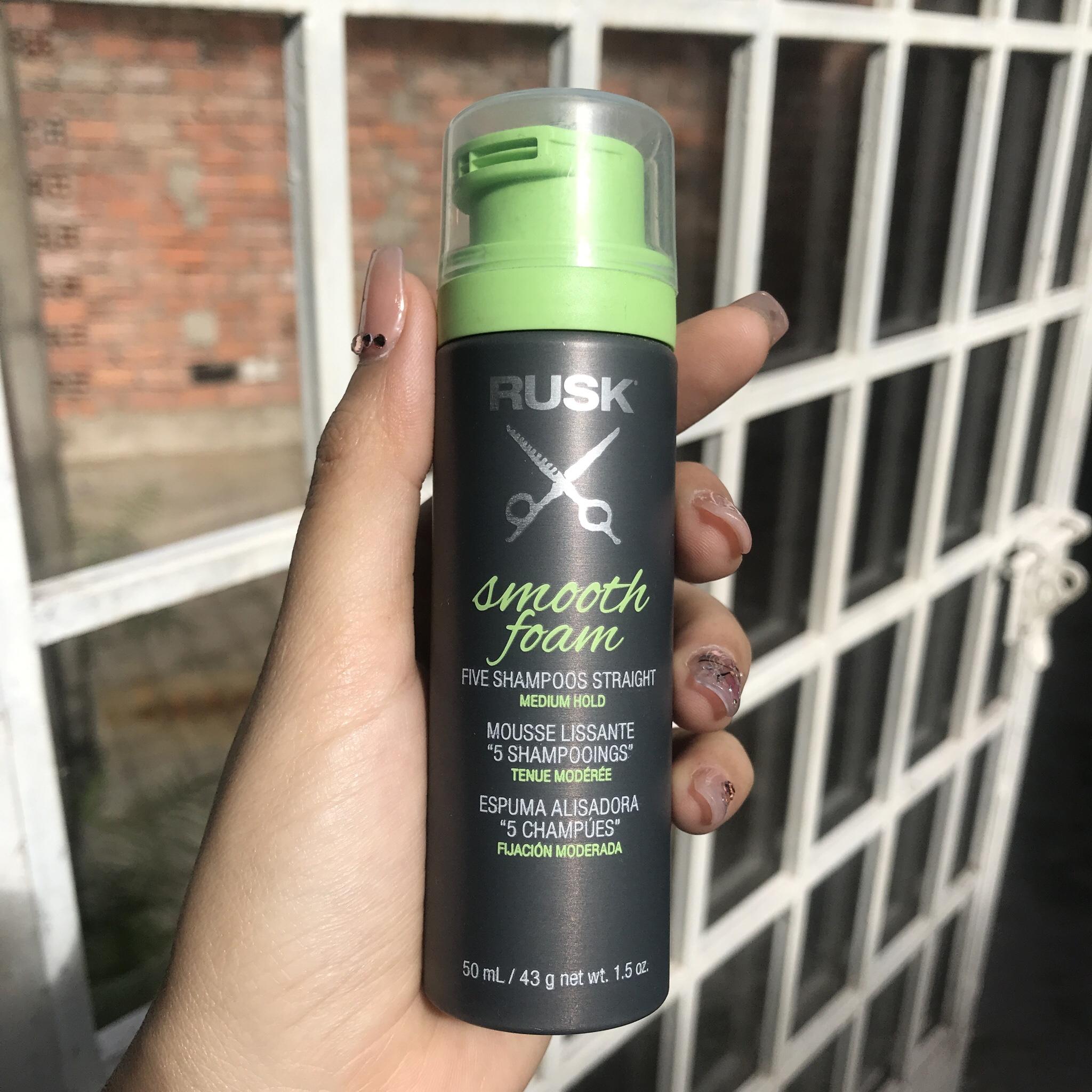 Sản phẩm làm thẳng tóc Rush smoothing foam