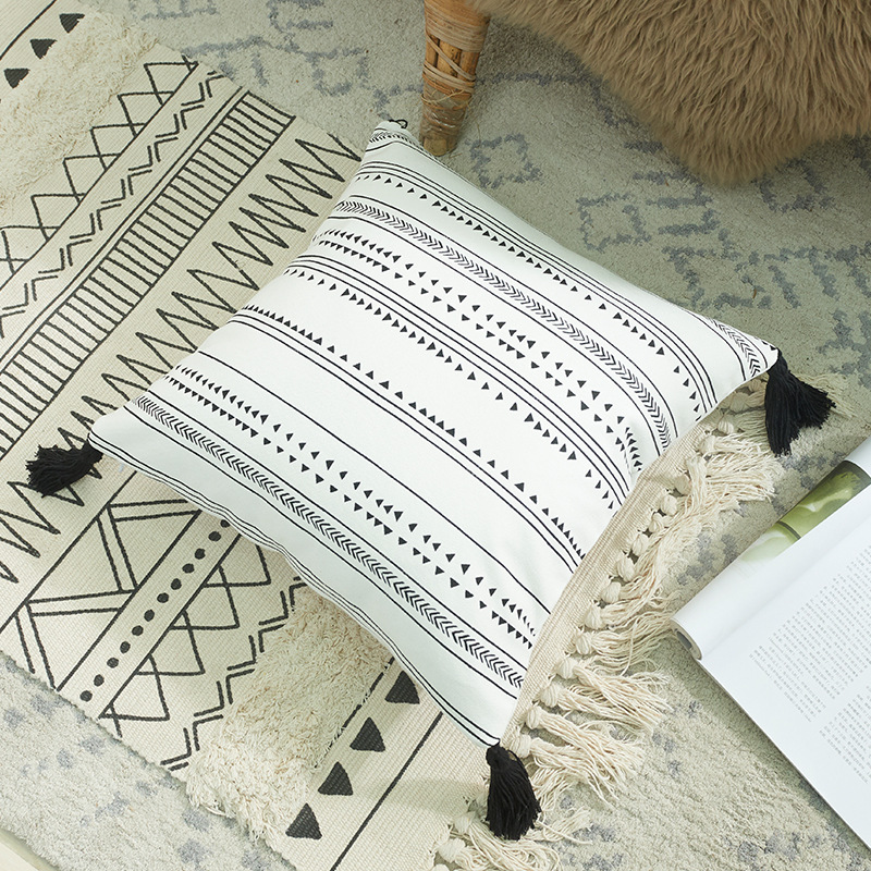[HCM]Vỏ Gối Tựa Lưng Sofa Linen Cotton Bohemian Tua Rua