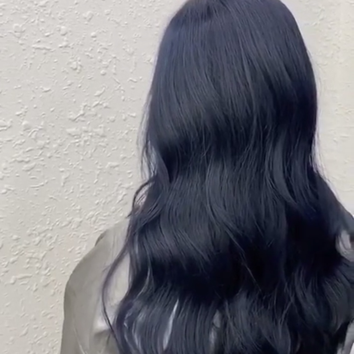 Nhuộm màu xanh đen ( kèm trợ nhuộm)