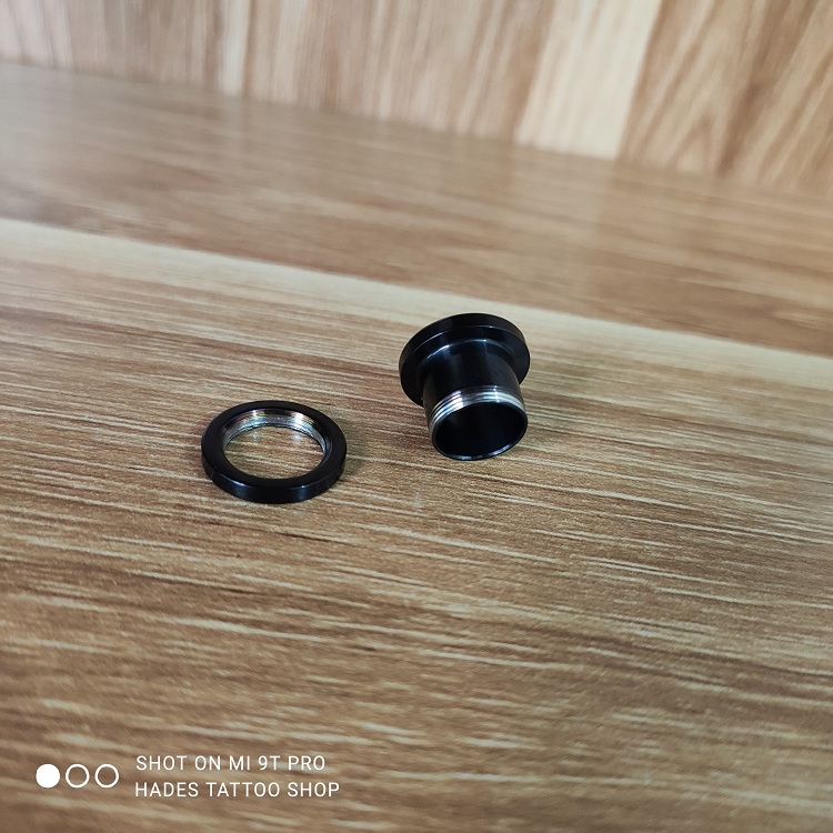 Khuyên nong tai 10mm vành dày màu đen ( 1 chiếc )