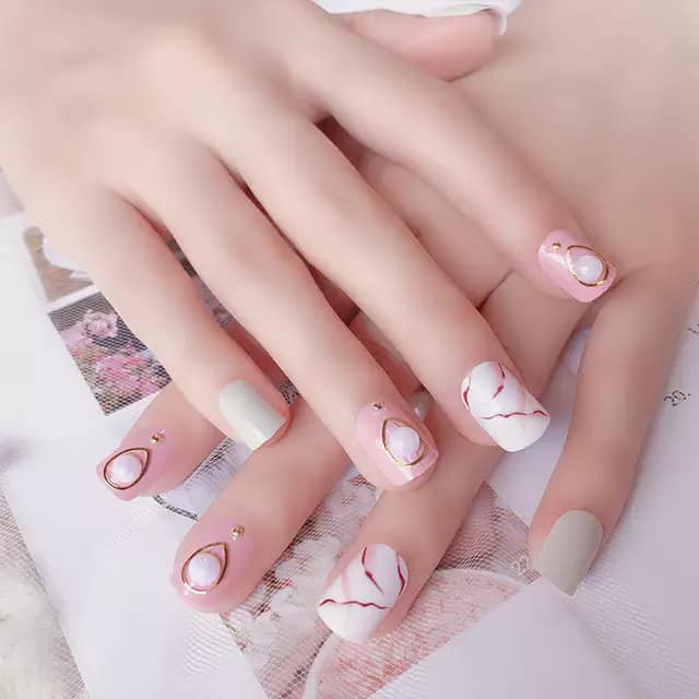 Bộ 24 Móng Tay Giả Nail Giả A48 (Kèm Keo Dán)