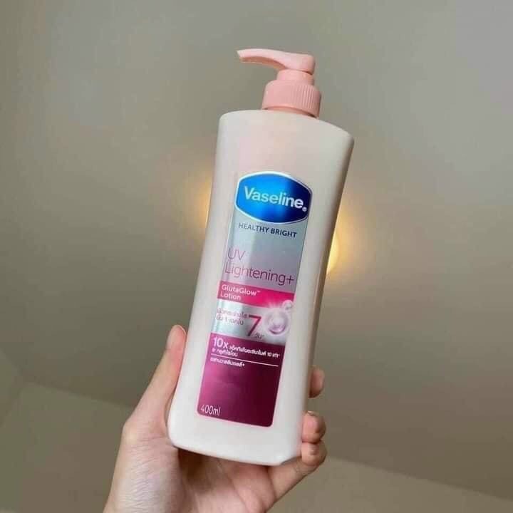 Sữa Dưỡng Thể Vaseline Trắng Da Tức Thì 400Ml