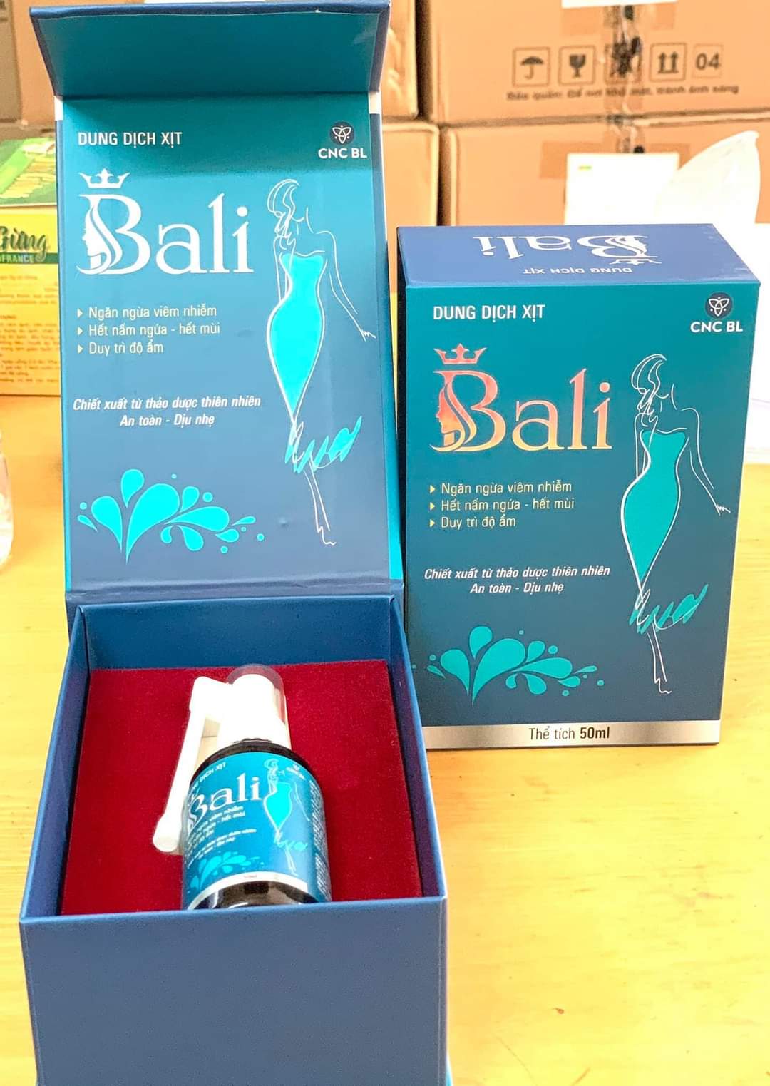 Dung Dịch Xịt Phụ Khoa Bali