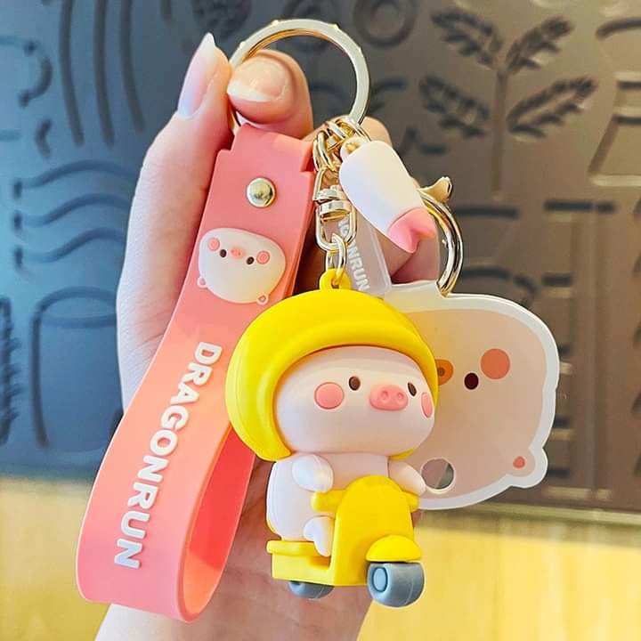 Móc Khoá Móc Cặp Hình Heo Hồng Cute Lái Xe Vespa và Heo Hồng Múa Bale