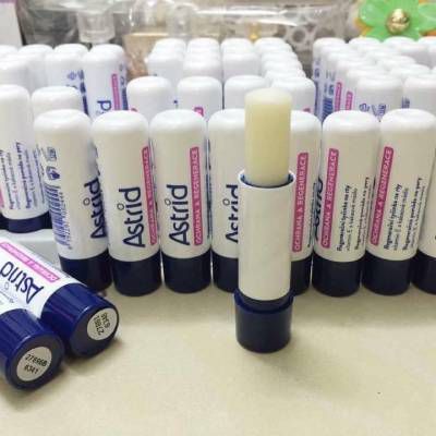 Son Dưỡng Mỡ Hươu 47 - 4.8G Astrid| (Séc) Vỏ Trắng Cam Kết Hàng Đúng Mô Tả Chất Lượng Đảm Bảo An Toàn Đến Sức Khỏe Người Sử Dụng