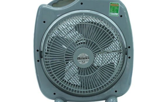 Quạt bàn Senko BD850 có 3 tốc độ gió