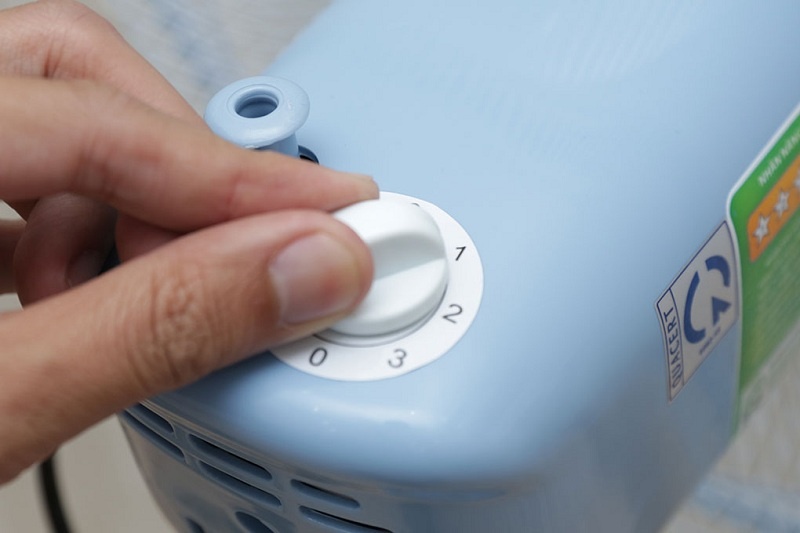Quạt lửng Midea FS40-15VD