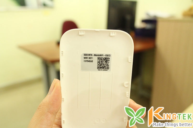 Nhập mật khẩu hoặc scan QR code để kết nối wifi