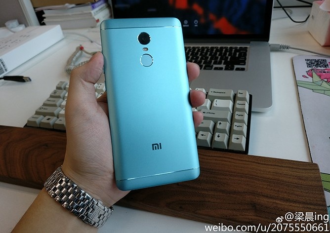 đánh giá thiết kế xiaomi redmi note 4x miku edition màu xanh