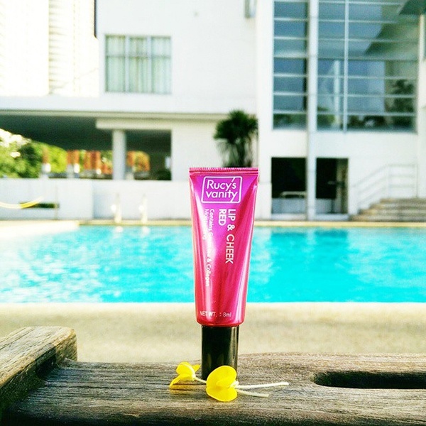 son-moi-va-ma-hong-rucy-s-vanity-lip-cheek-red-8ml-1