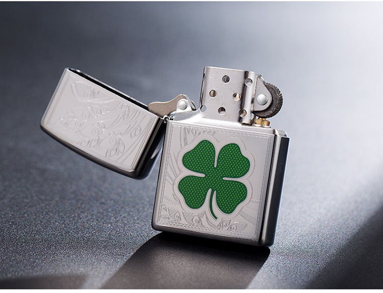 Zippo 4 Leaf Clover Luck