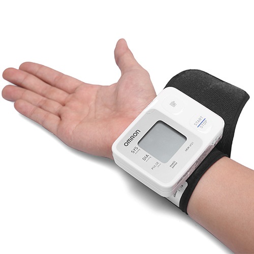Omron 6121