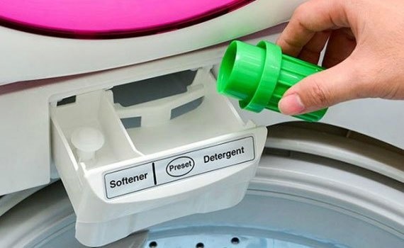 Bột giặt Omo 3kg dùng cho giặt tay lẫn giặt máy