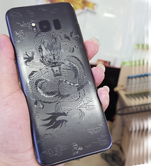 Miến dán skin rồng Galaxy S8+