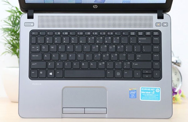 Bàn phím dễ thao tác, và touchpad lớn trên HP Probook 440 G1