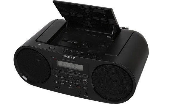 Máy cassette Sony ZS-RS60BT kết nối đa dạng