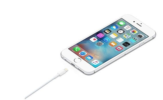 Cáp Apple Lightning to USB MD818ZA/A hỗ trợ truyền dữ liệu nhanh chóng