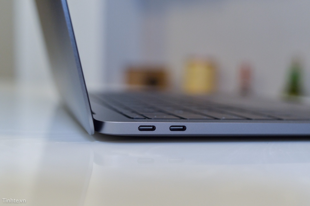 Macbook_Pro_13_late_2016-42.jpg