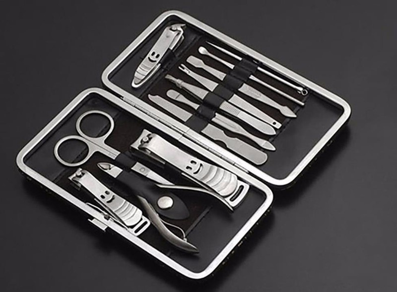 Bộ bấm móng tay 12 món tiện dụng 1