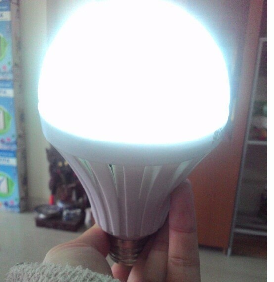 Bóng Đèn Led Tích Điện Cảm Ứng Nhiệt 15W -0965.011.567 17
