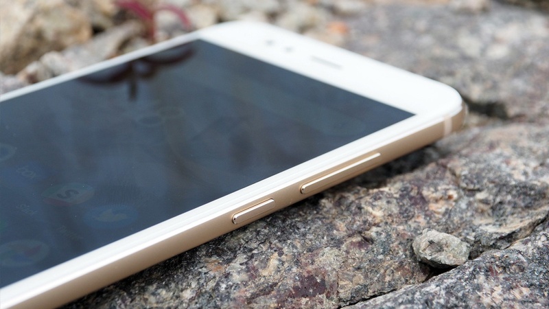 Trên tay Xiaomi Mi A1 Trên tay Xiaomi Mi A1