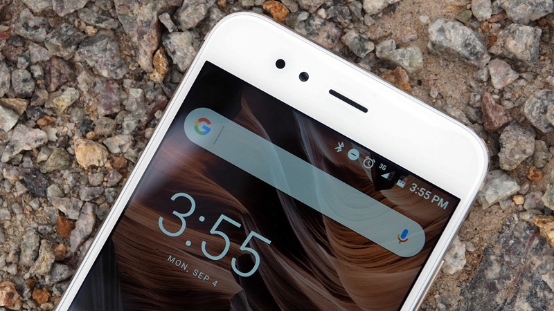 Trên tay Xiaomi Mi A1 Trên tay Xiaomi Mi A1